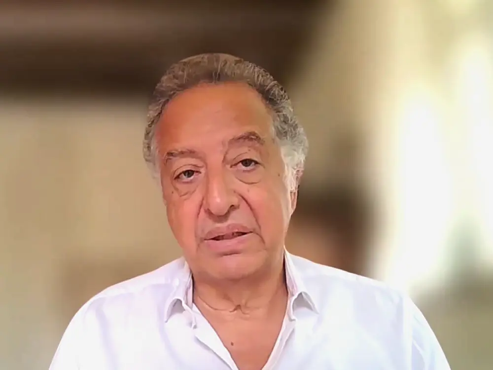 How should patients with ALL be selected for blinatumomab treatment?